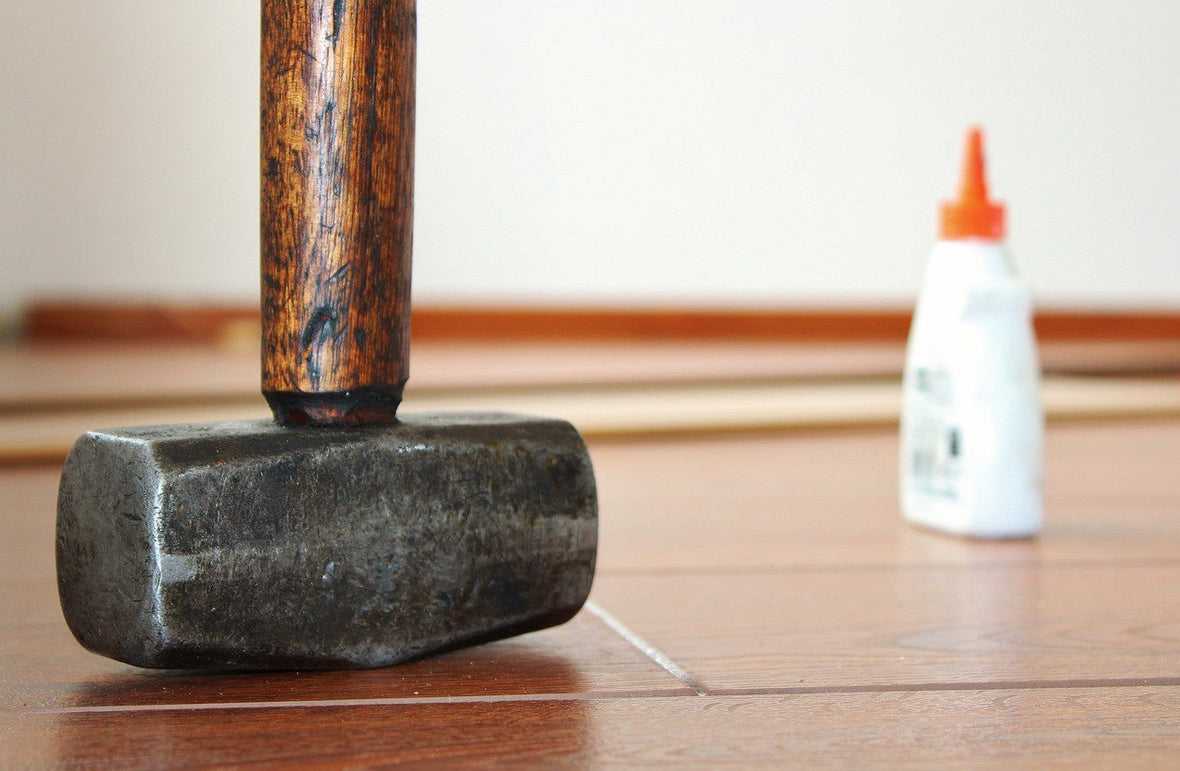 Right Adhesive for Stainless Steel Bonding